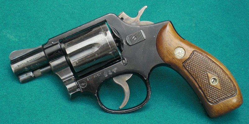 Smith & Wesson 12 - m58